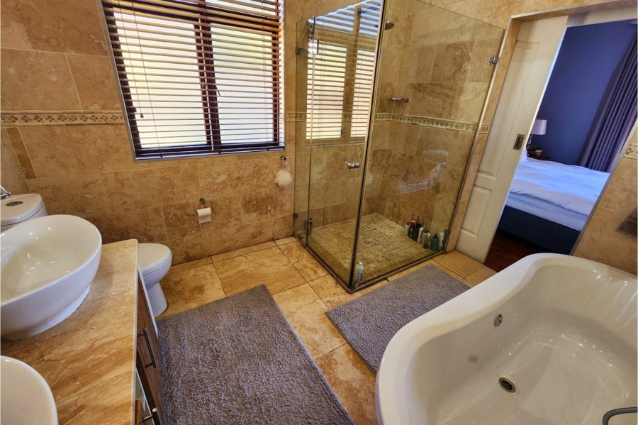 3 Bedroom Property for Sale in Linkside Western Cape